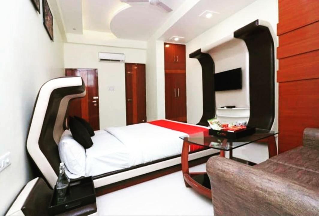 Hotel Vitthal International, Prayagraj Allāhābād Junction エクステリア 写真